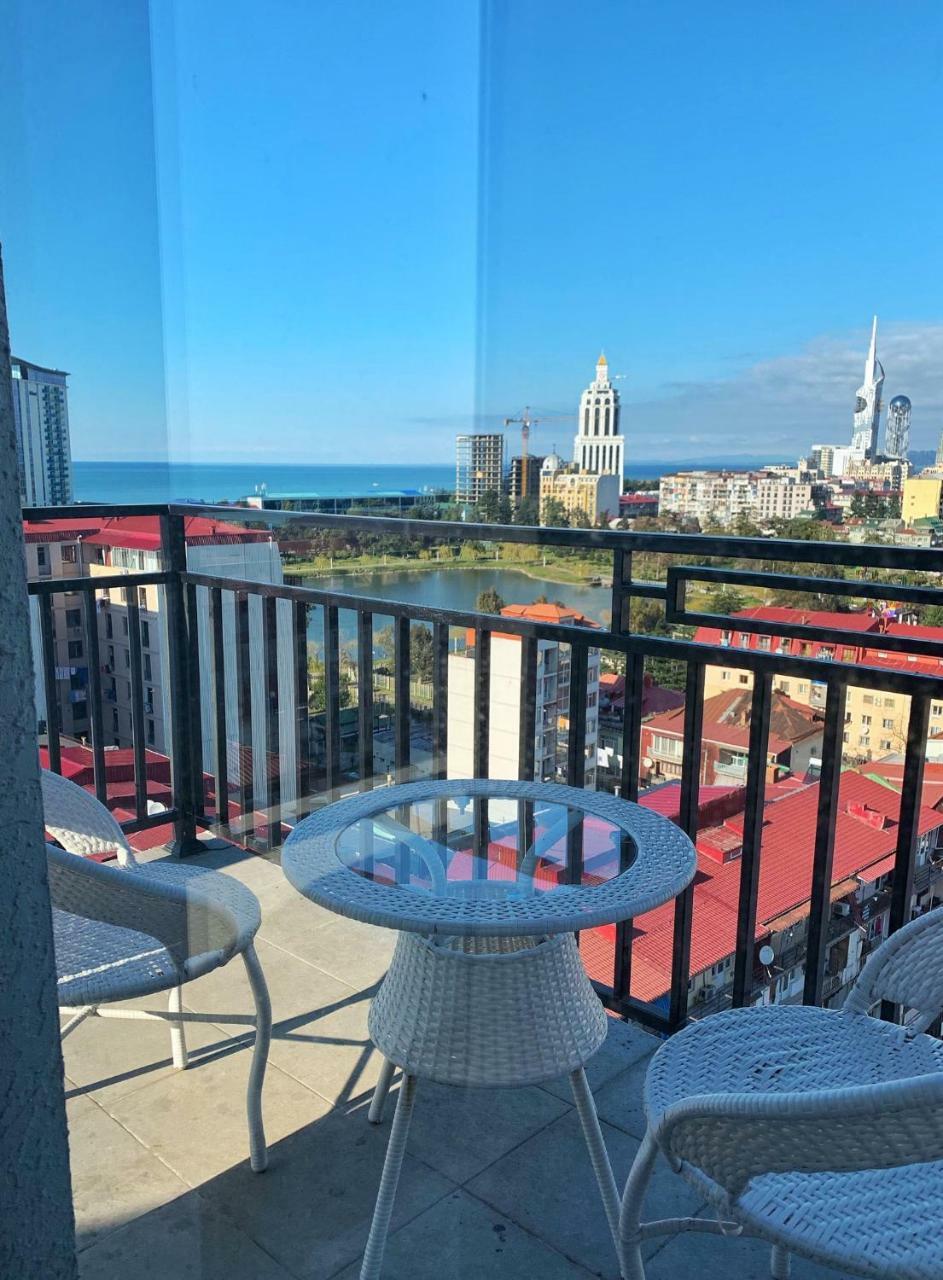 Apartments At Like House 바투미 외부 사진
