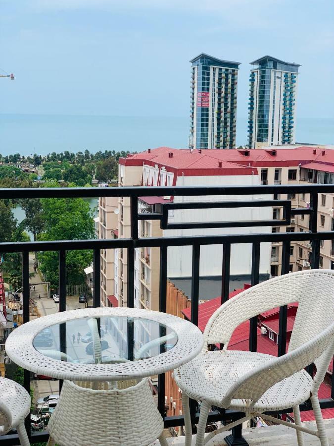 Apartments At Like House 바투미 외부 사진